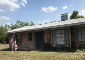 1801 Garner Field Rd., Uvalde, 78801, 4 Bedrooms Bedrooms, 9 Rooms Rooms,3 BathroomsBathrooms,Residential,Sold,Garner Field Rd.,1,1104